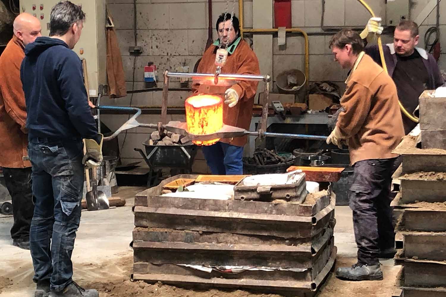 PEACEFUL USE OF IN BETWEEN SPACE