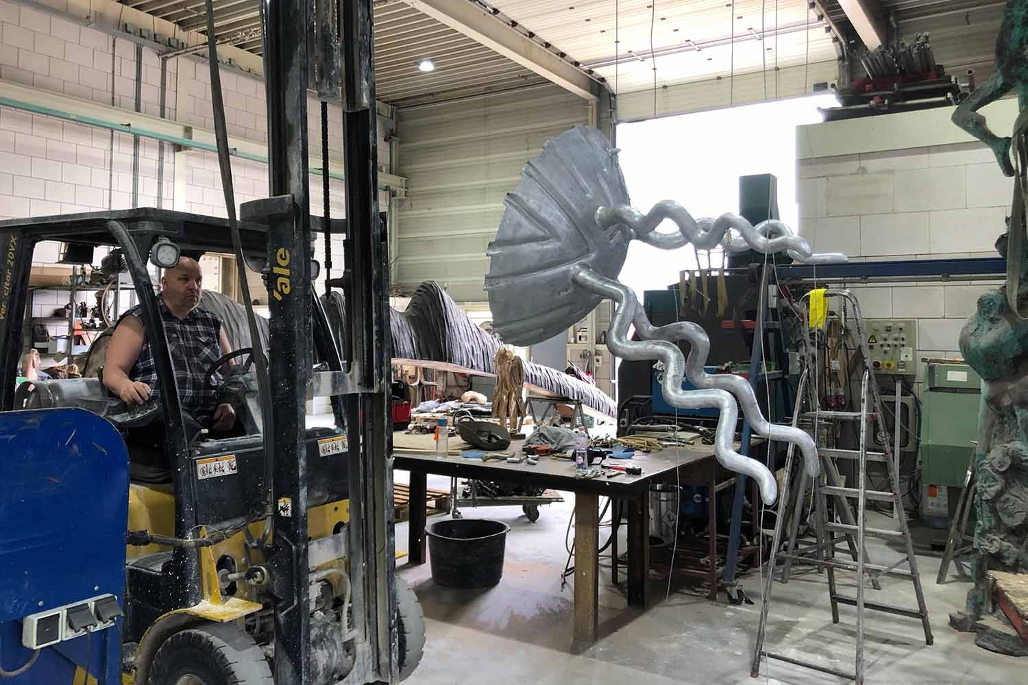 PEACEFUL USE OF IN BETWEEN SPACE